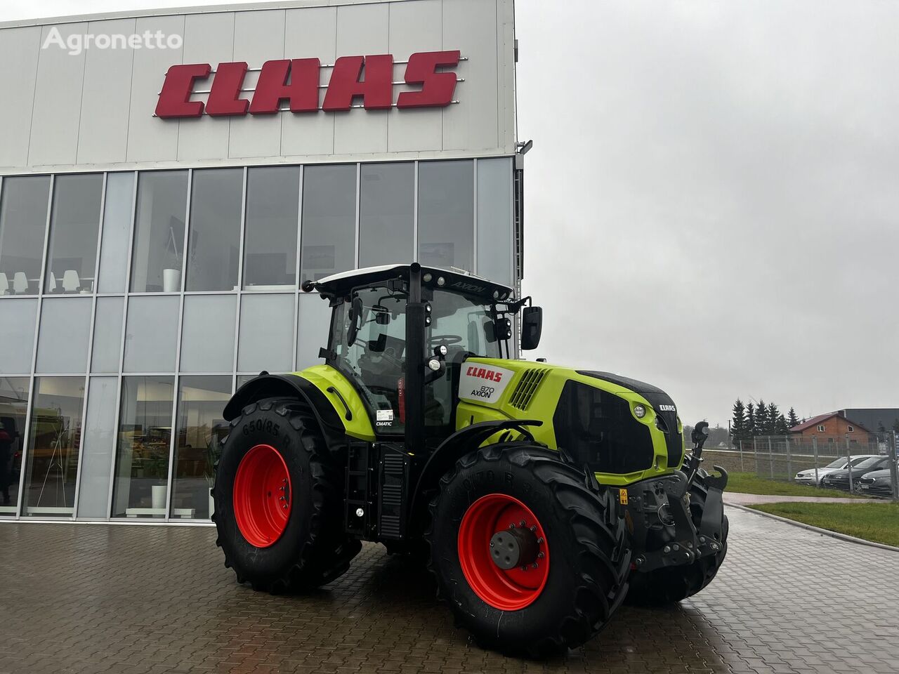 kolesový traktor Claas Axion 870