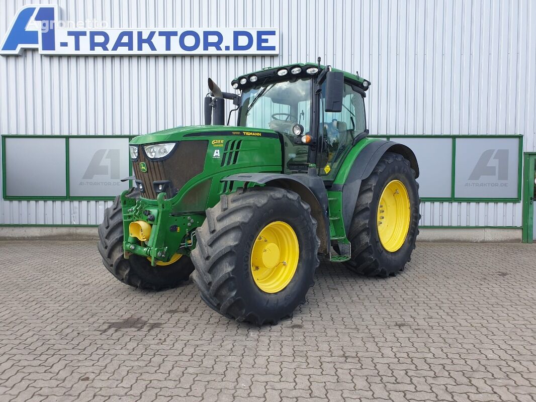 kolesový traktor John Deere 6215R