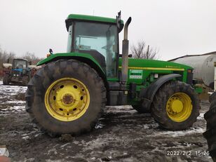 kolesový traktor John Deere 8100  в наявності