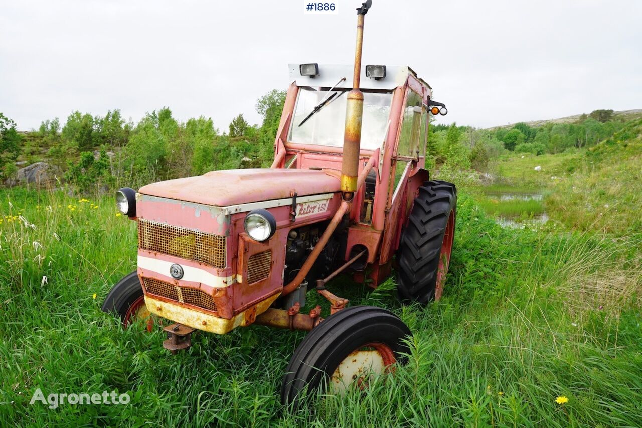 kolesový traktor Zetor 4511