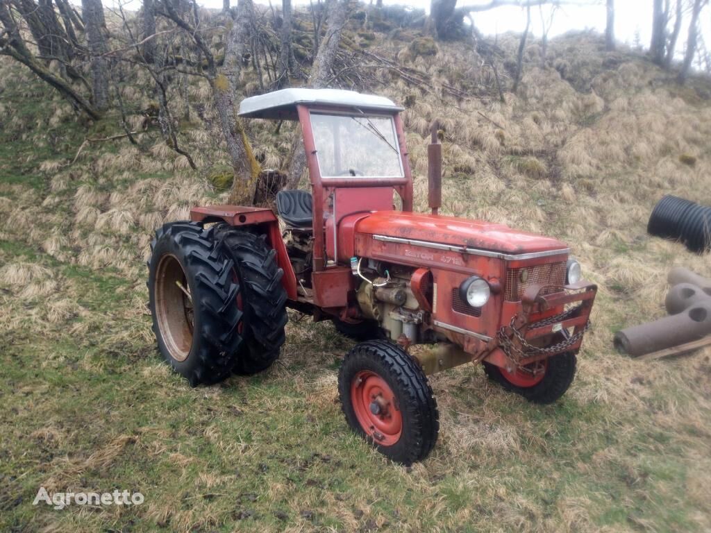 kolesový traktor Zetor 4712
