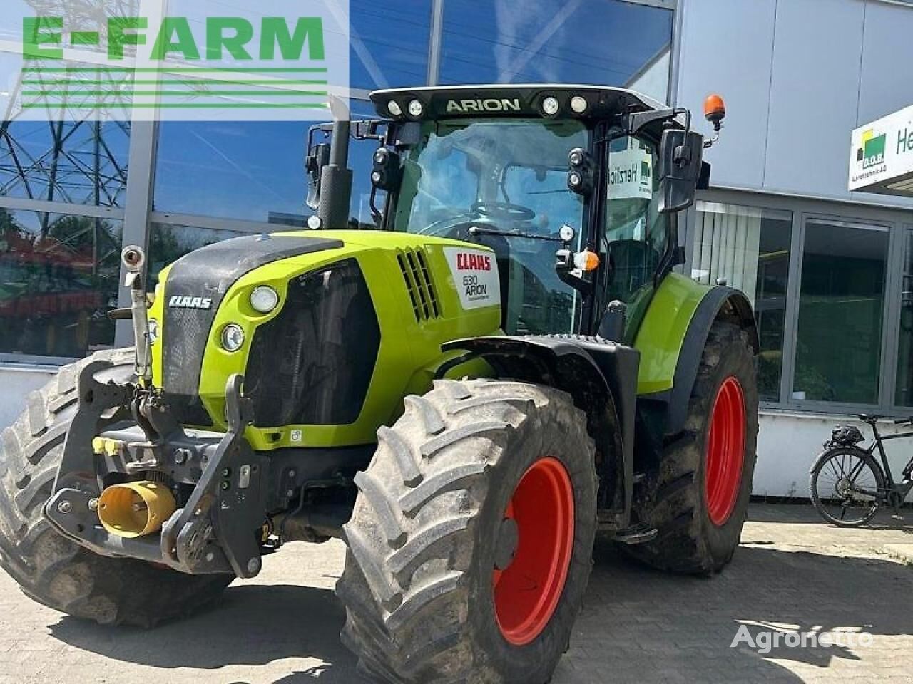 kolesový traktor arion 630