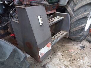 hydraulická nádrž na kolesového traktora Renault Ergos