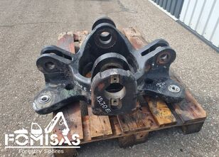 spojovací materiál Mid Joint Mounting Gudgeon F676842 F641228 na harvestora John Deere 1270E