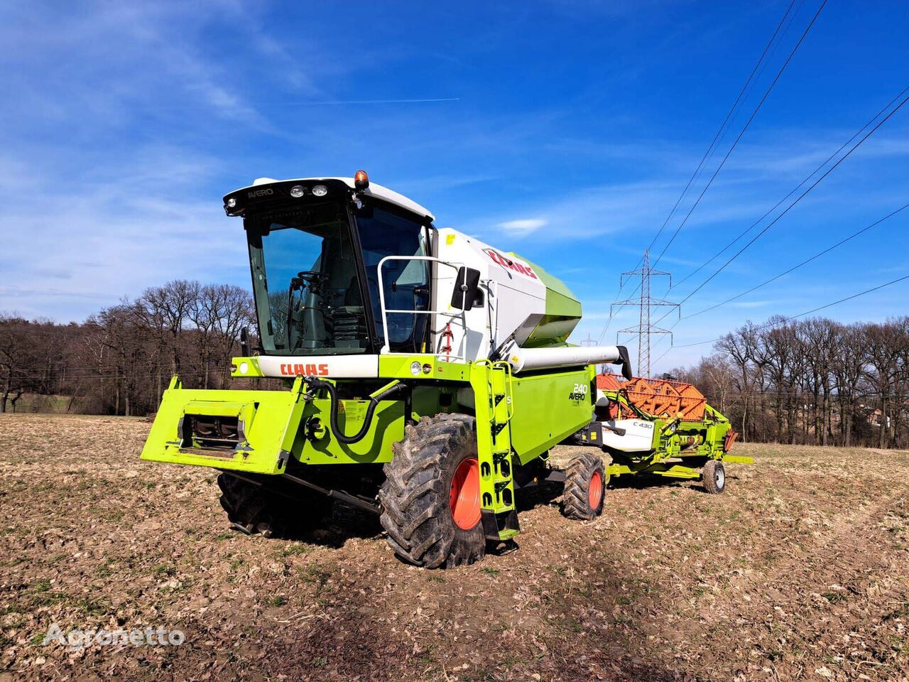 obilný kombajn Claas  AVERO 240