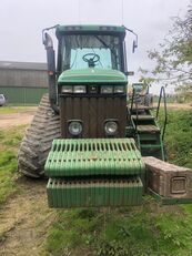 pásový traktor John Deere 8400T